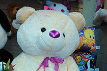 tienda de peluches en el centro